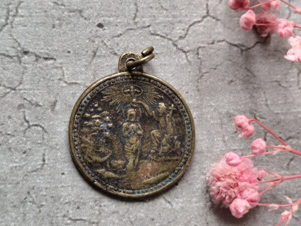 Rare ancienne médaille religieuse de communion en laiton