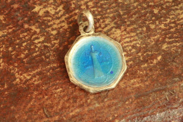 Rare Medaille religieuse  saint Bernard et saint Benoît en email bleu – Image 2