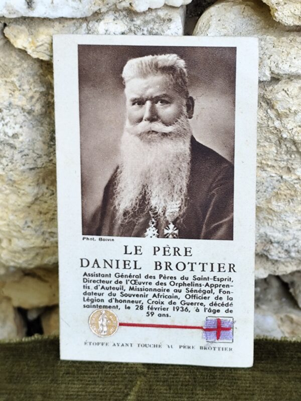 Carte relique du père Daniel  Brottier