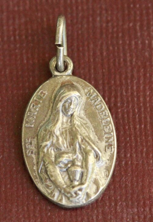 antiquereligieux.com une boutique qui vous offre des rares médailles religieuses anciennes