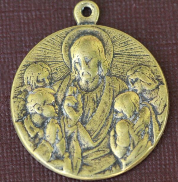Acheter chez antiquereligieux c'est l'assurance d'acheter une medaille religieuse rare et de qualité
