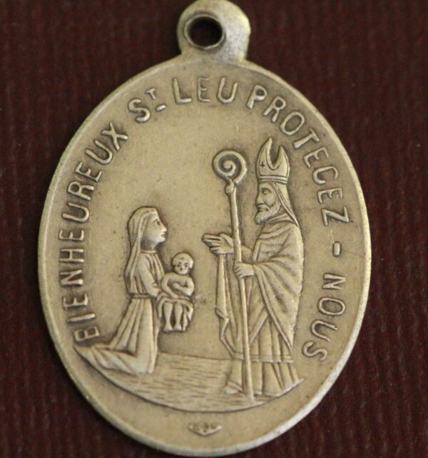 Rare ancienne medaille religieuse de Saint Leu invoqué pour les maladies nerveuses