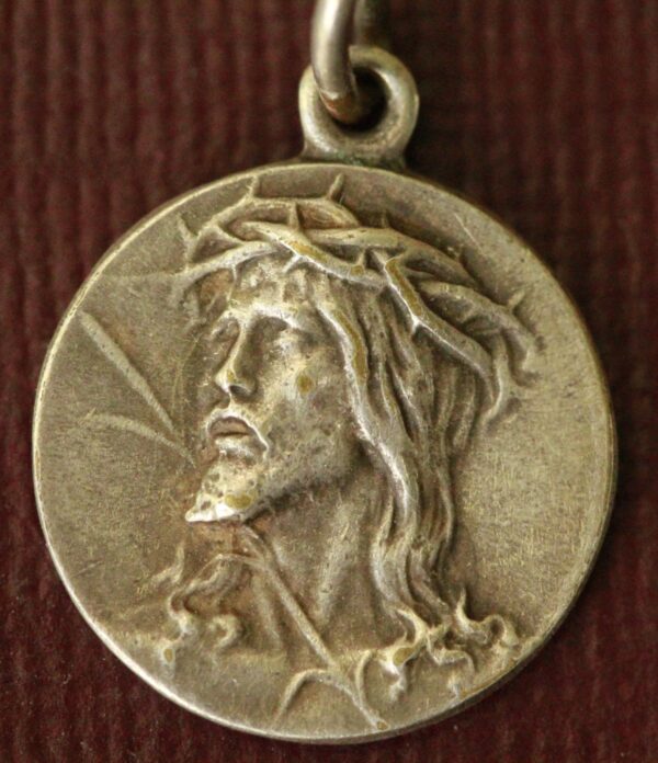 Rare ancienne médaille religieuse de Jésus Christ Jérusalem ronde de couleur argentée