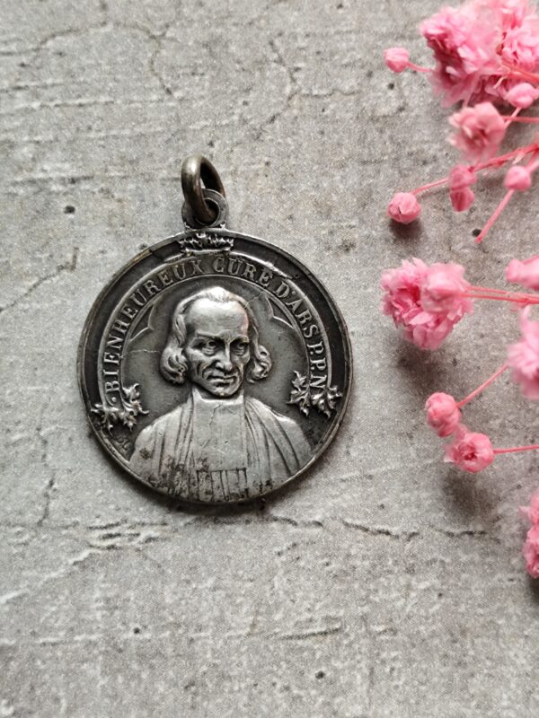 Rare médaille religieuse de sainte Philomène et saint vianney argentée