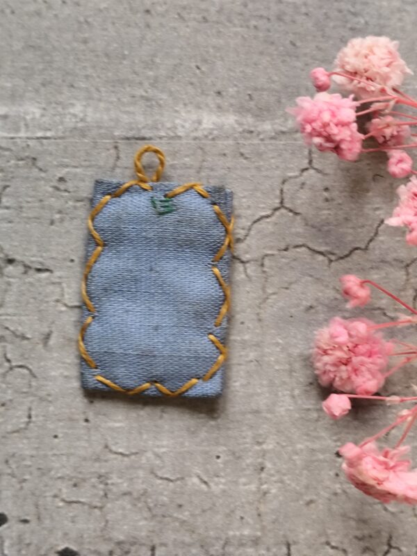 Pendentif scapulaire en tissu photo de sainte Émilie de Rodat – Image 2