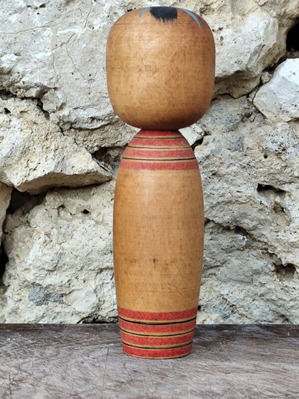 Poupée kokeshi en bois – Image 6