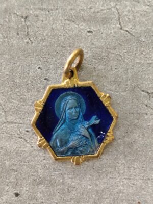 antique  médaille religieuse  de sainte Thérèse de lisieux en émail bleu, antique religieux français