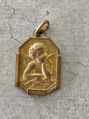 Antique médaille religieuse ange gardien Raphaël ,chérubin