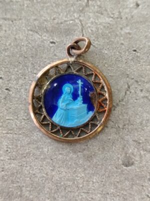 Médaille religieuse de sainte rita patronne des causes désespérées en émail, mariages difficiles et victimes d'abus