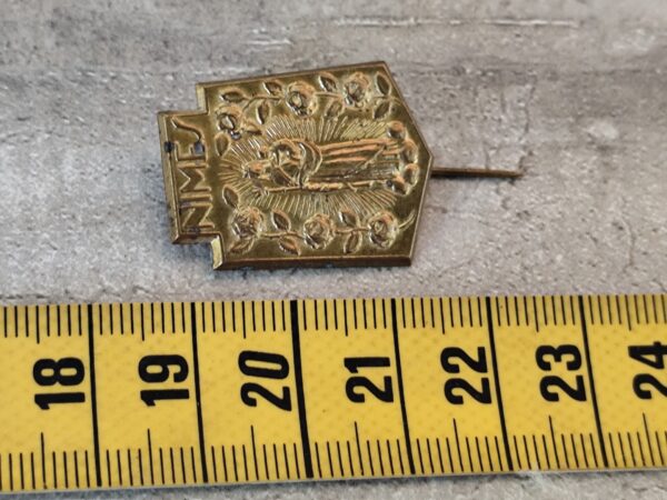 Antique broche religieuse de la Vierge Marie Nîmes souvenir de pèlerinage. – Image 5