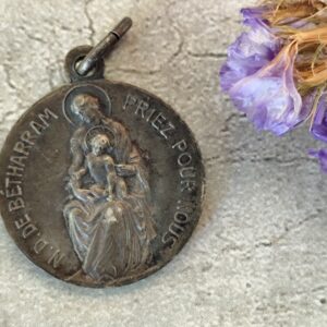 Rare antique  médaille religieuse de  notre dame de betharram et saint Michel garicoits