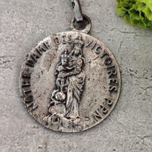Antique médaille religieuse notre dame des victoires