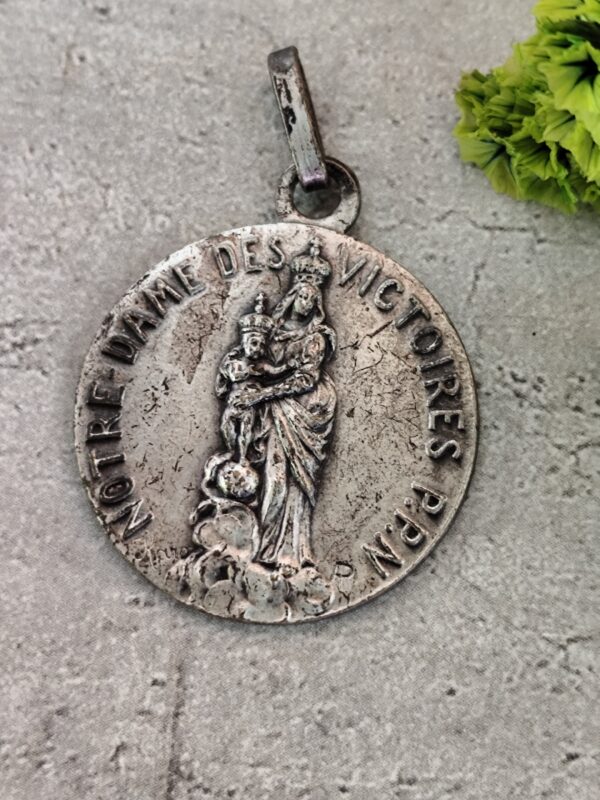 Antique médaille religieuse notre dame des victoires