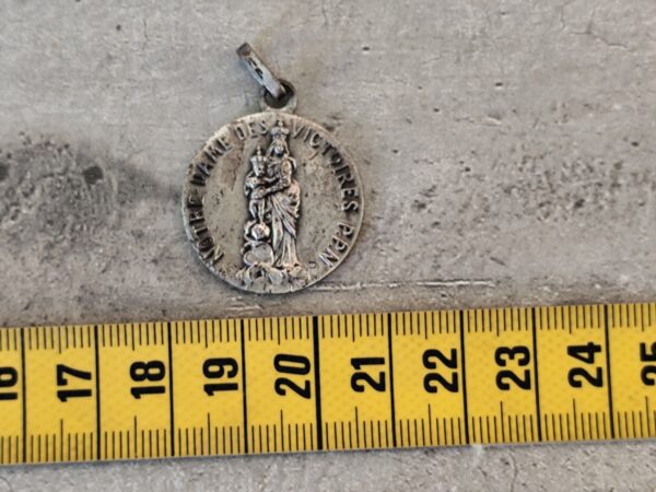 Antique médaille religieuse notre dame des victoires – Image 3