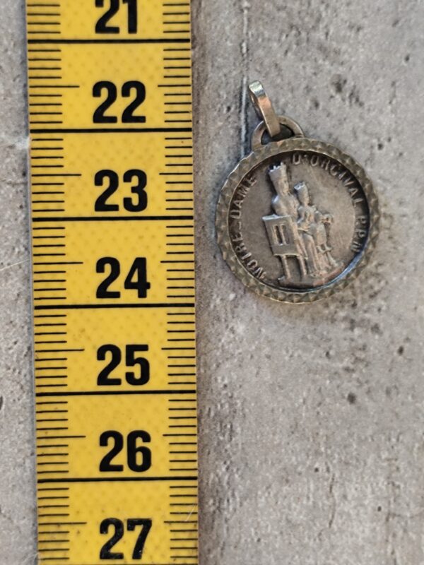 Rare antique médaille religieuse de  notre dame d'orcival – Image 3