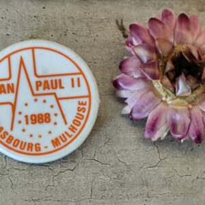 Antique broche religieuse du pape Jean Paul II Strasbourg Mulhouse 1988