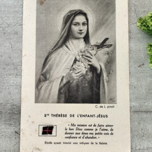 Carte relique de sainte Thérèse de Lisieux avec etoffe ayant touché aux reliques de la sainte