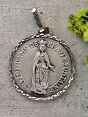 Rare Médaille religieuse notre dame de bénite fontaine