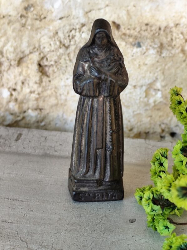 Rare ancienne statue sainte rita en métal patronne des causes désespérées – Image 2
