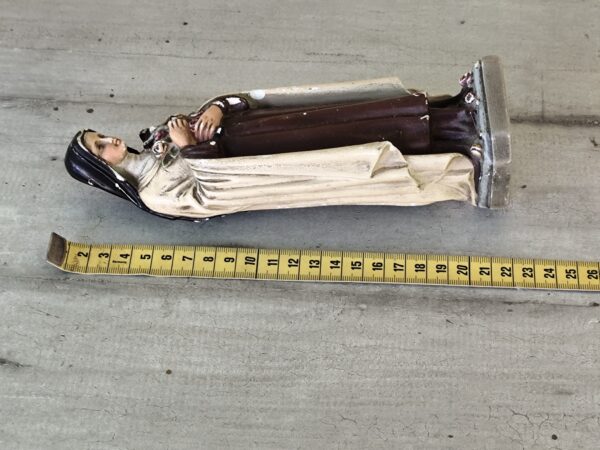 rare statue de sainte Thérèse de lisieux en plâtre signée pieraccini – Image 10