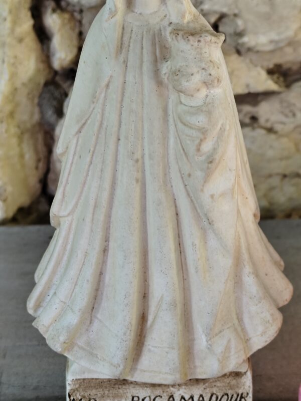Ancienne statue religieuse de notre dame de rocamadour en plâtre – Image 4