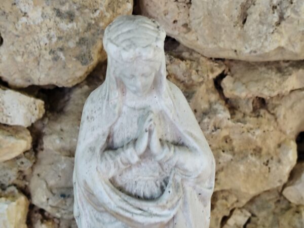 Ancienne statue de la vierge marie en plâtre – Image 2