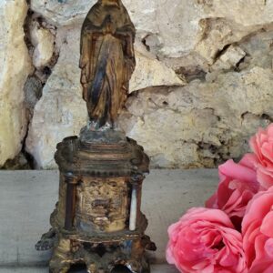 Antique statue religieuse de la Vierge Marie en métal et en pierre