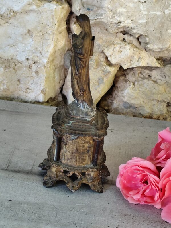 Antique statue religieuse de la Vierge Marie en métal et en pierre – Image 7
