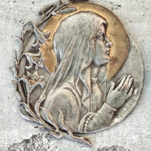rare ancienne médaille  plaque  de la vierge marie de couleur argent et or