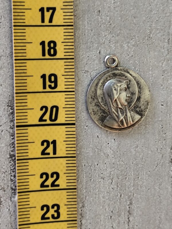 ancienne médaille religieuse de la Vierge Marie de lourdes souvenir de pèlerinage de lourdes – Image 3