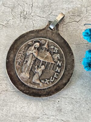 Antique médaille religieuse de la vierge marie de  Banneux