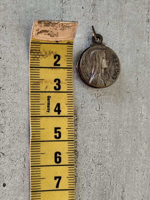 Antique médaille reliquaire vierge marie avec photo de bonne soeur – Image 5