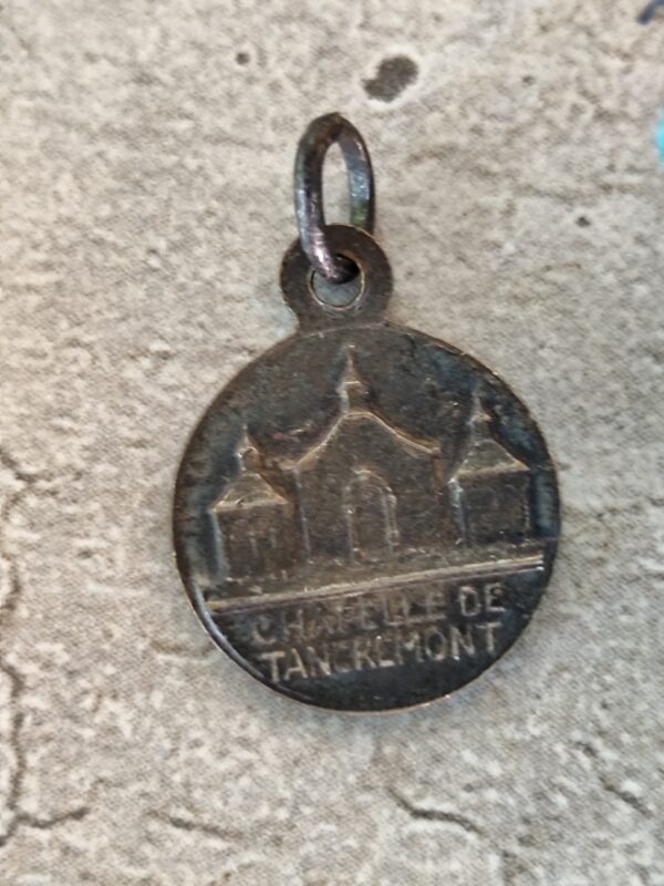 Antique  Médaille religieuse du Christ de Tancremont, Médaille Français Religieuse, Saint Christ en Croix, Chapelle de Tancremont – Image 2