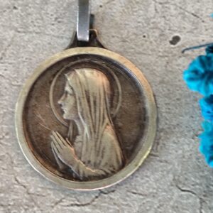 ancienne médaille religieuse de la Vierge Marie