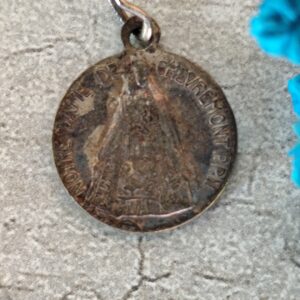 Antique  médaille religieuse française de  notre dame de chevremont et saint begge