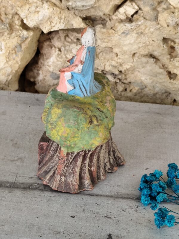 rare statue religieuse de notre dame de l'agenouillade – Image 5
