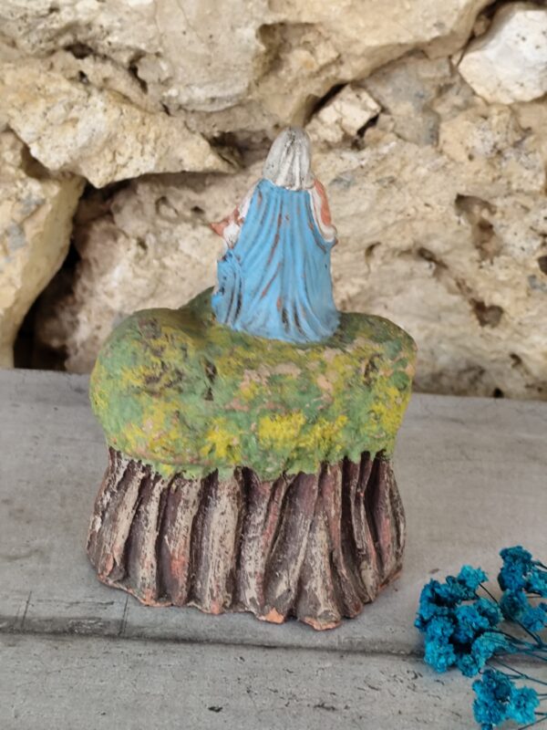 rare statue religieuse de notre dame de l'agenouillade – Image 6