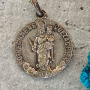 Antique médaille religieuse notre dame de Quezac