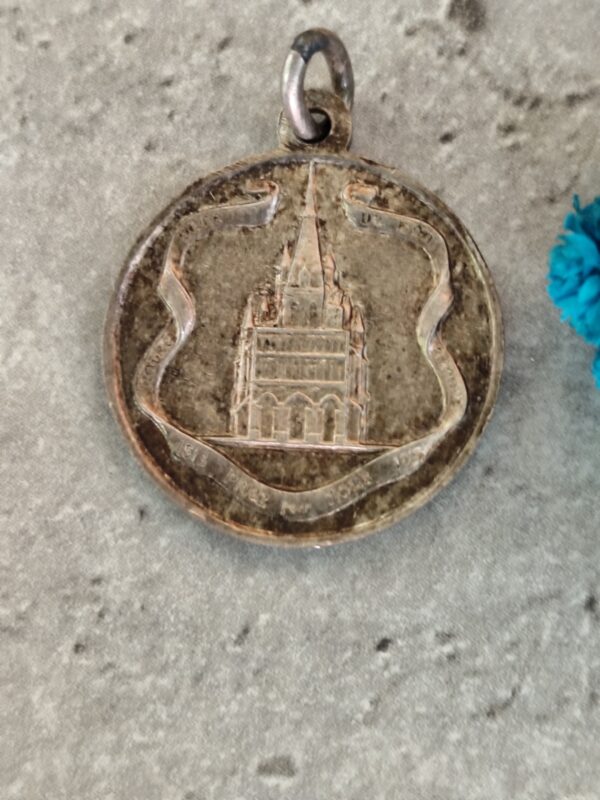 rare médaille religieuse de notre dame de l'espérance – Image 2