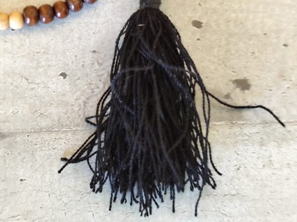 Collier mala en bois avec tête de Bouddha en bois – Image 3