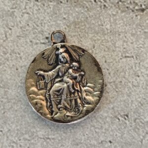 Antique médaille religieuse de la vierge Marie scapulaire et sainte alberte signée Lasserre.