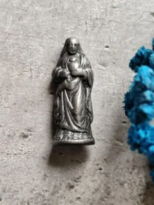 Rare ancienne statue Jésus Christ ,reliquaire de voyage, autel de voyage