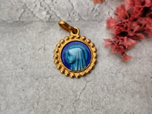 Antique médaille religieuse de la Vierge Marie en émail