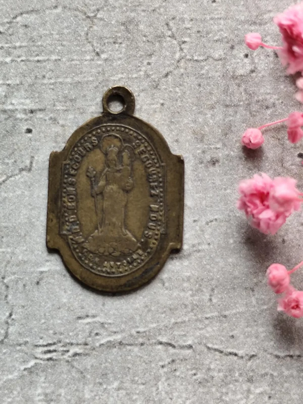 médaille religieuse notre dame du bon secours et saint Antoine de Padoue en laiton – Image 2