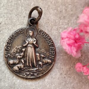 Rare médaille religieuse de sainte Germaine de couleur argent par karo