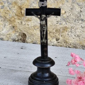 rare crucifix de table en bois d'ébène napoléon III