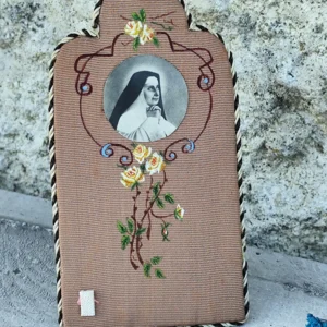 Rare relique de linge porté par la bienheureuse Marie Euphrasie pelletier congrégation de notre dame de charité de bon pasteur d'angers
