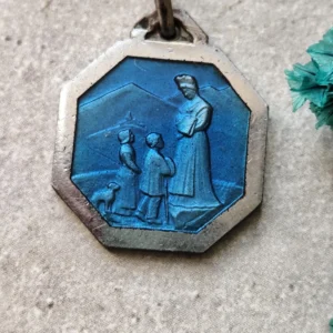 Ancienne médaille religieuse de notre dame de la Salette en email bleu et argent centenaire de la Salette 1846 1946