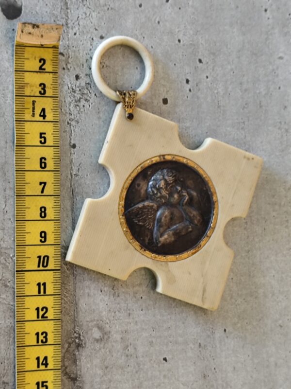 Ancienne médaille de berceau ange gardien Raphaël – Image 7