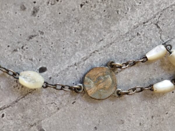 Antique chapelet en perles de nacre de la Vierge Marie – Image 3